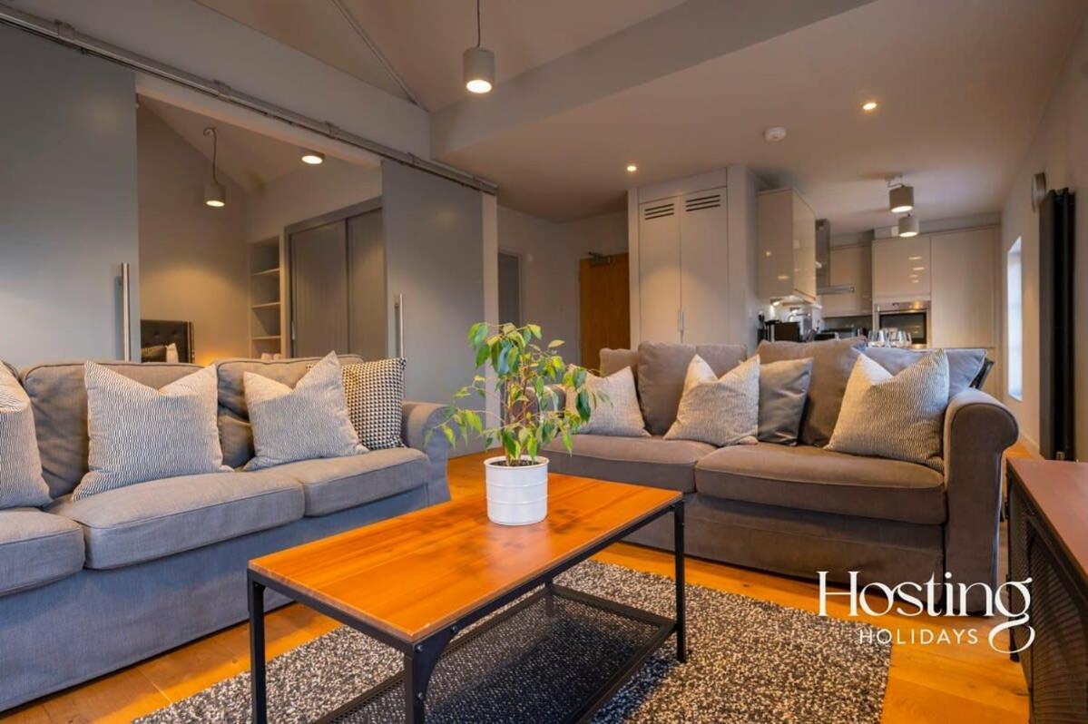Stylish Luxury Apartment In The Centre Of Henley Exterior foto